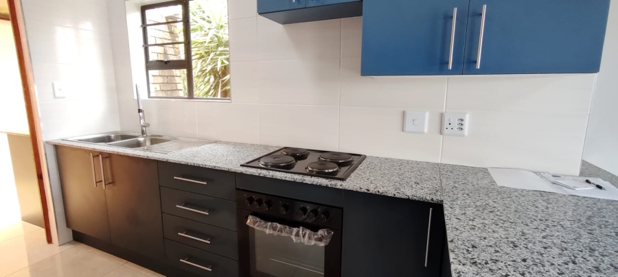 3 Bedroom Property for Sale in Noordheuwel Gauteng