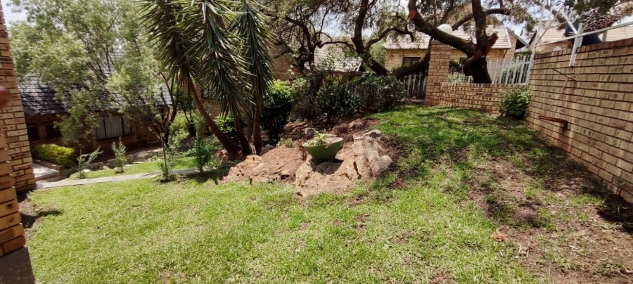 3 Bedroom Property for Sale in Noordheuwel Gauteng