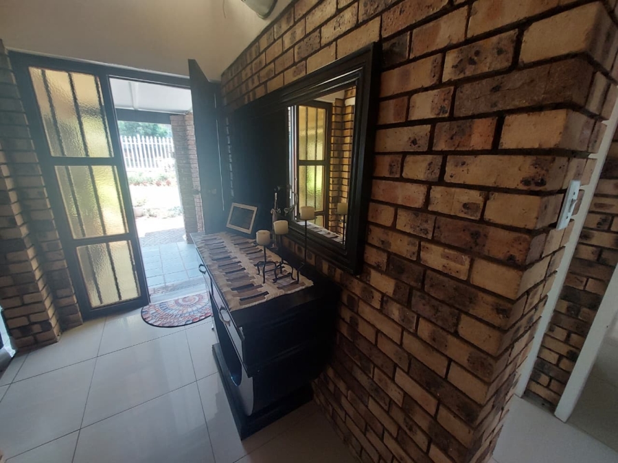 4 Bedroom Property for Sale in Rant En Dal Gauteng