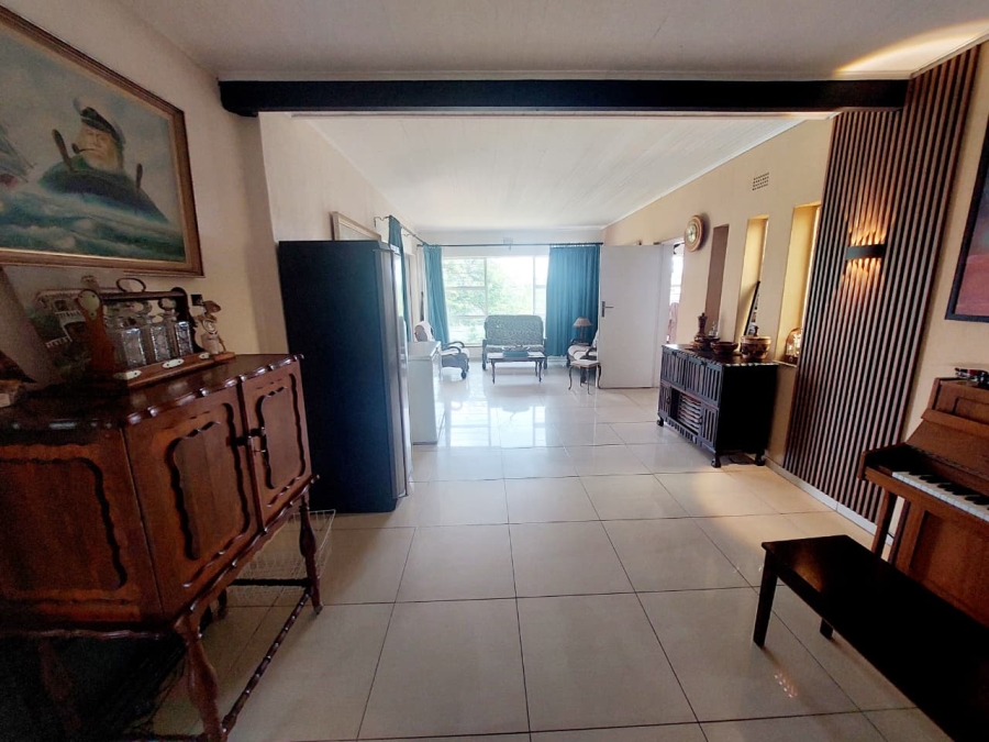4 Bedroom Property for Sale in Rant En Dal Gauteng