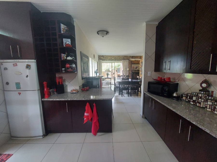 4 Bedroom Property for Sale in Rant En Dal Gauteng