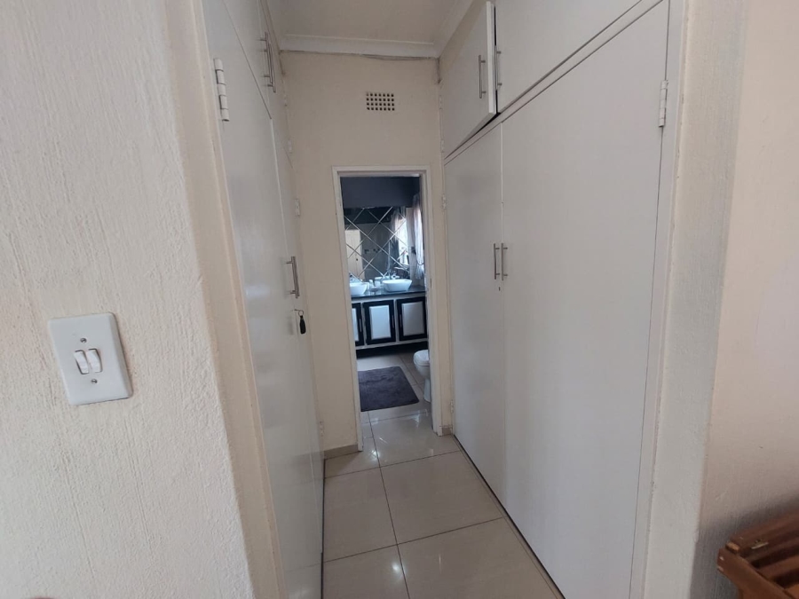 4 Bedroom Property for Sale in Rant En Dal Gauteng