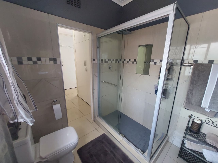 4 Bedroom Property for Sale in Rant En Dal Gauteng