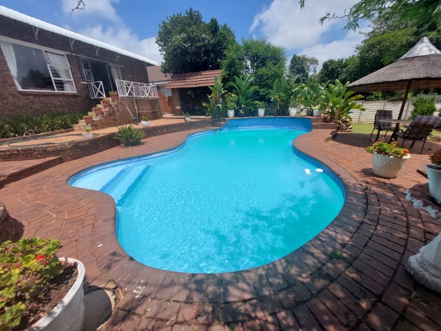 4 Bedroom Property for Sale in Rant En Dal Gauteng