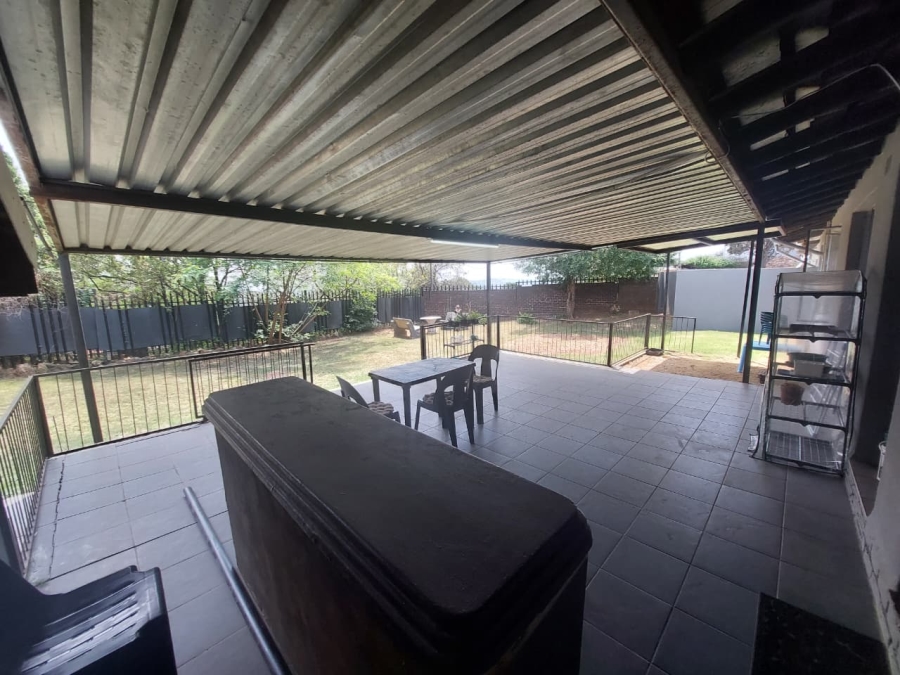 3 Bedroom Property for Sale in Kenmare Gauteng