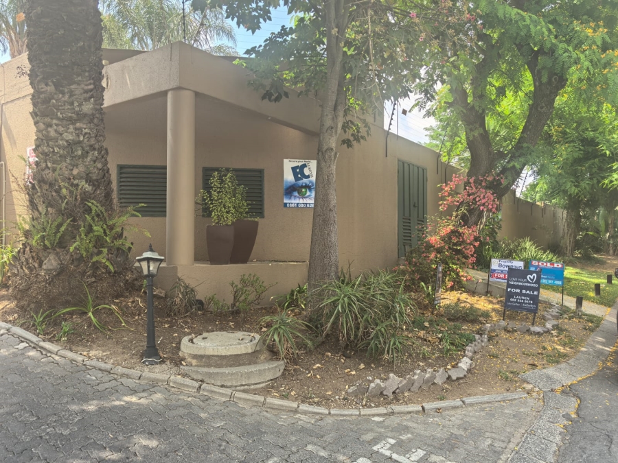 2 Bedroom Property for Sale in Radiokop Gauteng