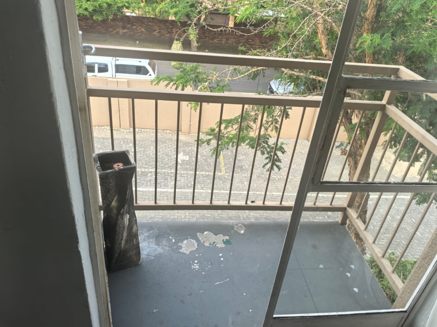 2 Bedroom Property for Sale in Radiokop Gauteng