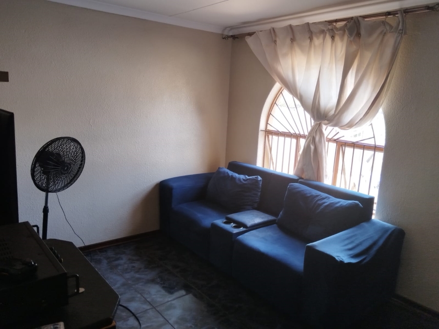 3 Bedroom Property for Sale in Lenasia South Gauteng