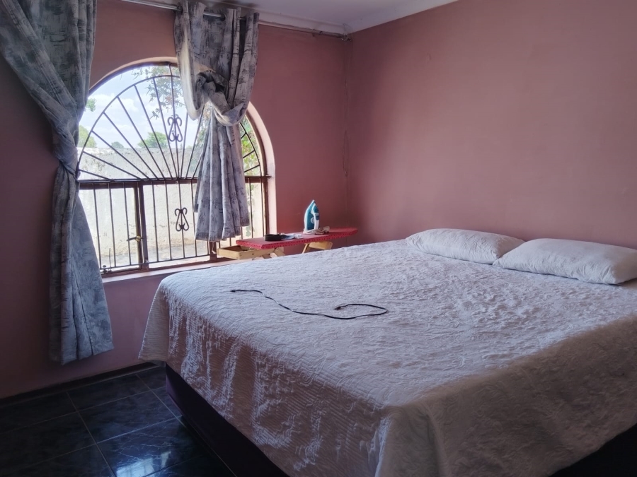 3 Bedroom Property for Sale in Lenasia South Gauteng
