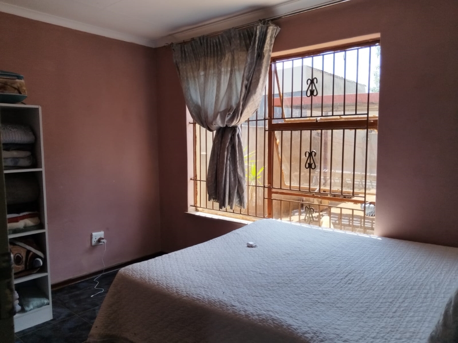 3 Bedroom Property for Sale in Lenasia South Gauteng