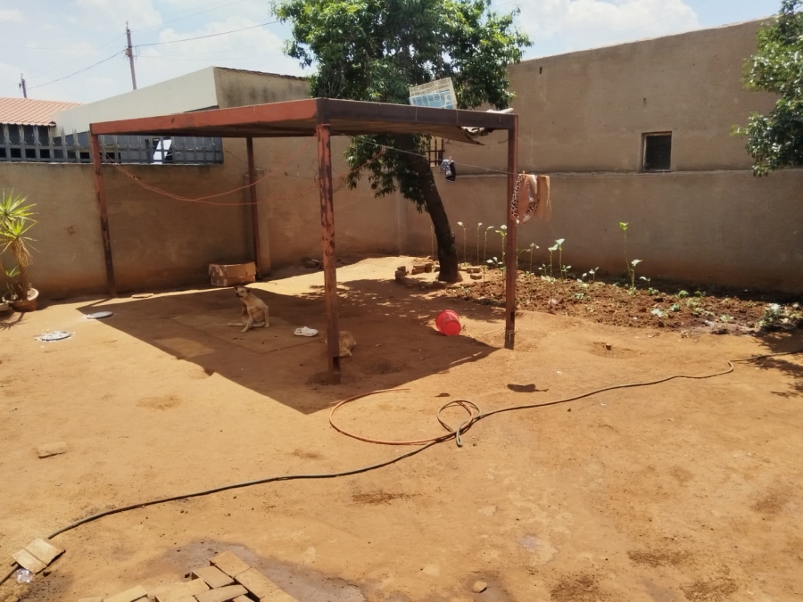 3 Bedroom Property for Sale in Lenasia South Gauteng