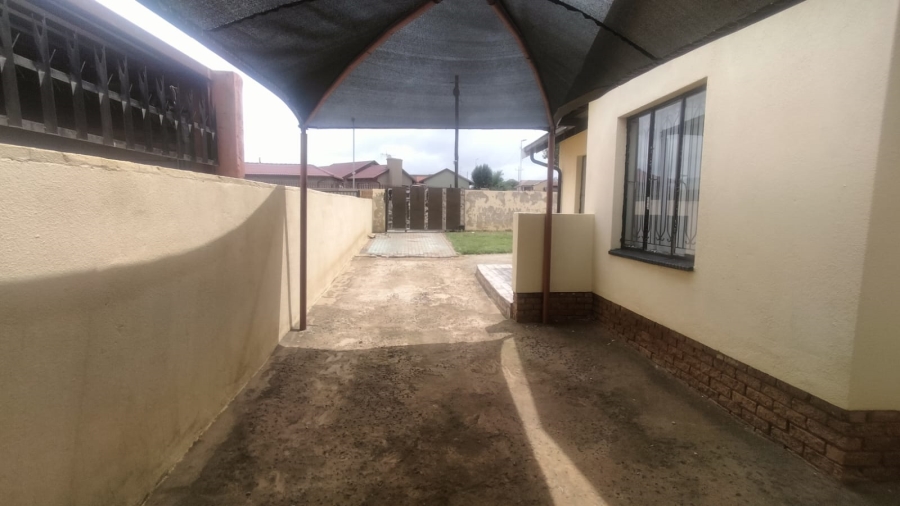 3 Bedroom Property for Sale in Kagiso Gauteng