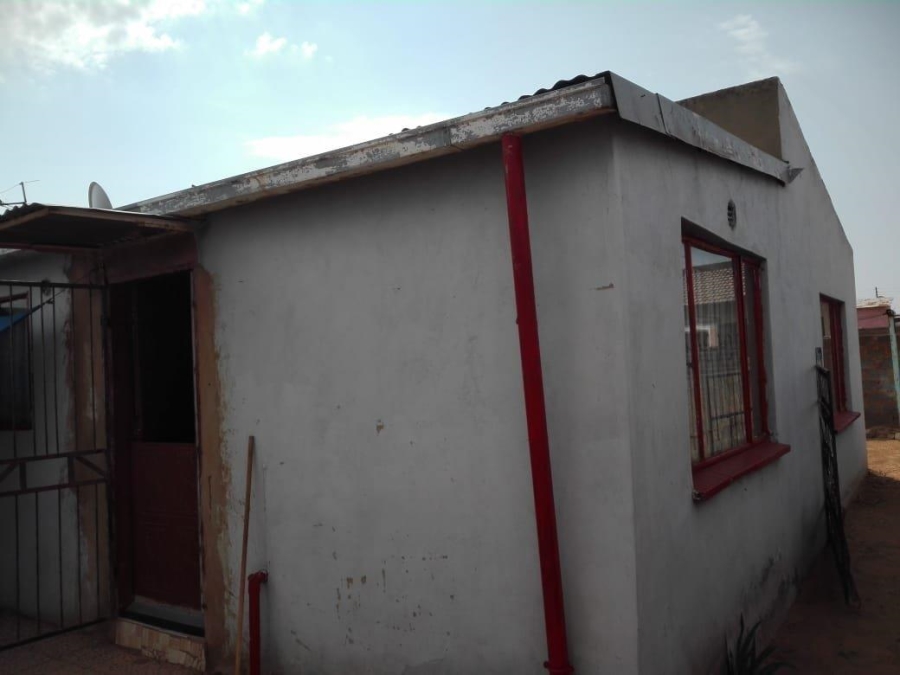 3 Bedroom Property for Sale in Mohlakeng Gauteng