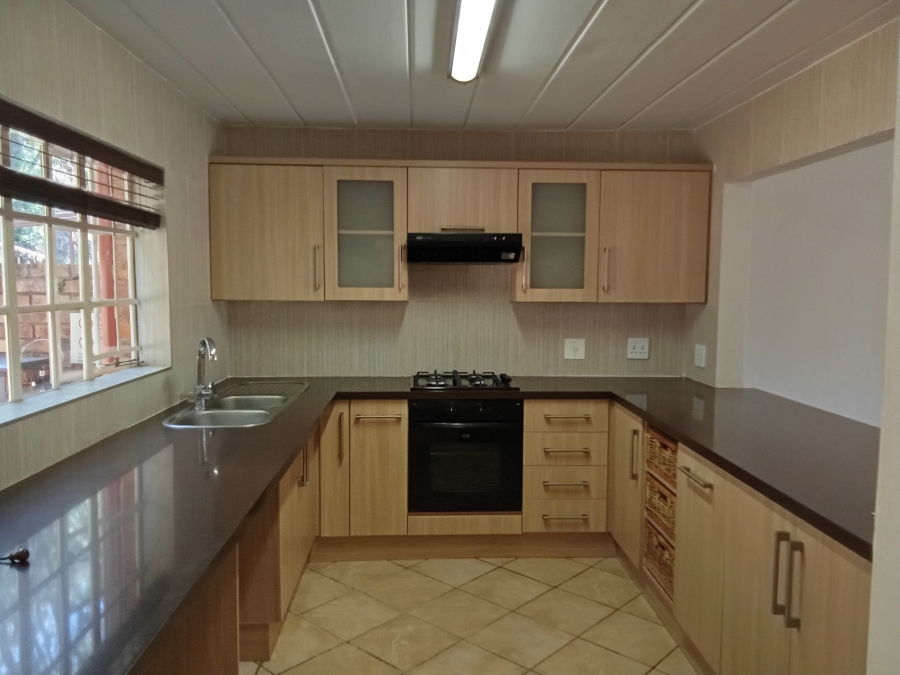 3 Bedroom Property for Sale in Constantia Kloof Gauteng