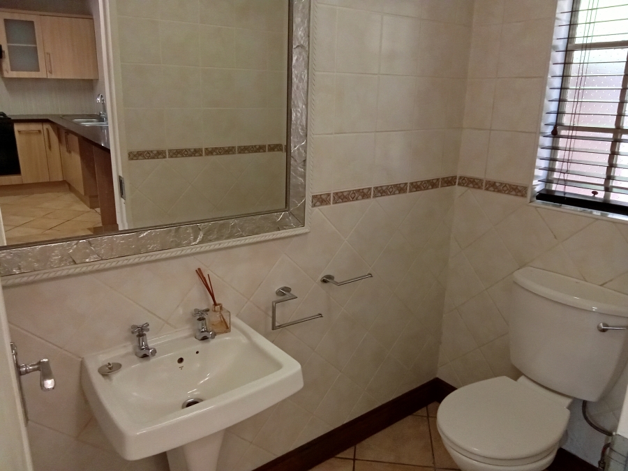 3 Bedroom Property for Sale in Constantia Kloof Gauteng