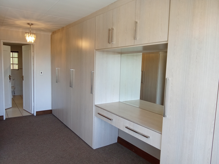 3 Bedroom Property for Sale in Constantia Kloof Gauteng