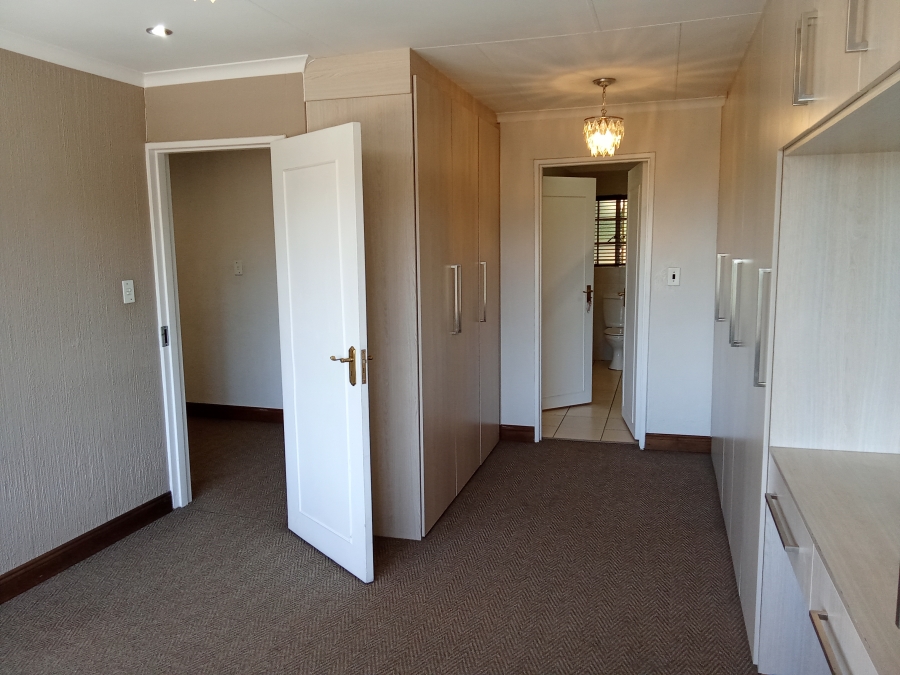 3 Bedroom Property for Sale in Constantia Kloof Gauteng