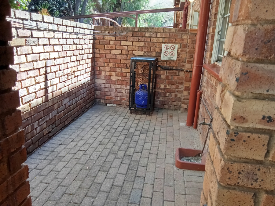 3 Bedroom Property for Sale in Constantia Kloof Gauteng