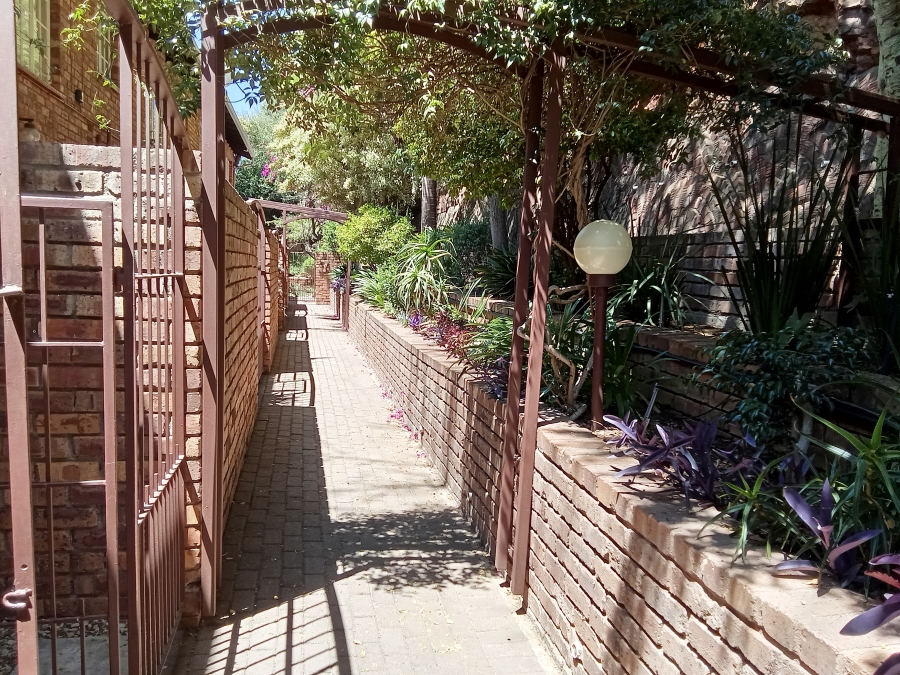 3 Bedroom Property for Sale in Constantia Kloof Gauteng