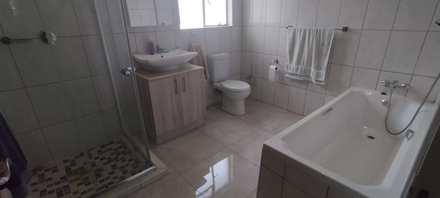3 Bedroom Property for Sale in Randridge Ah Gauteng