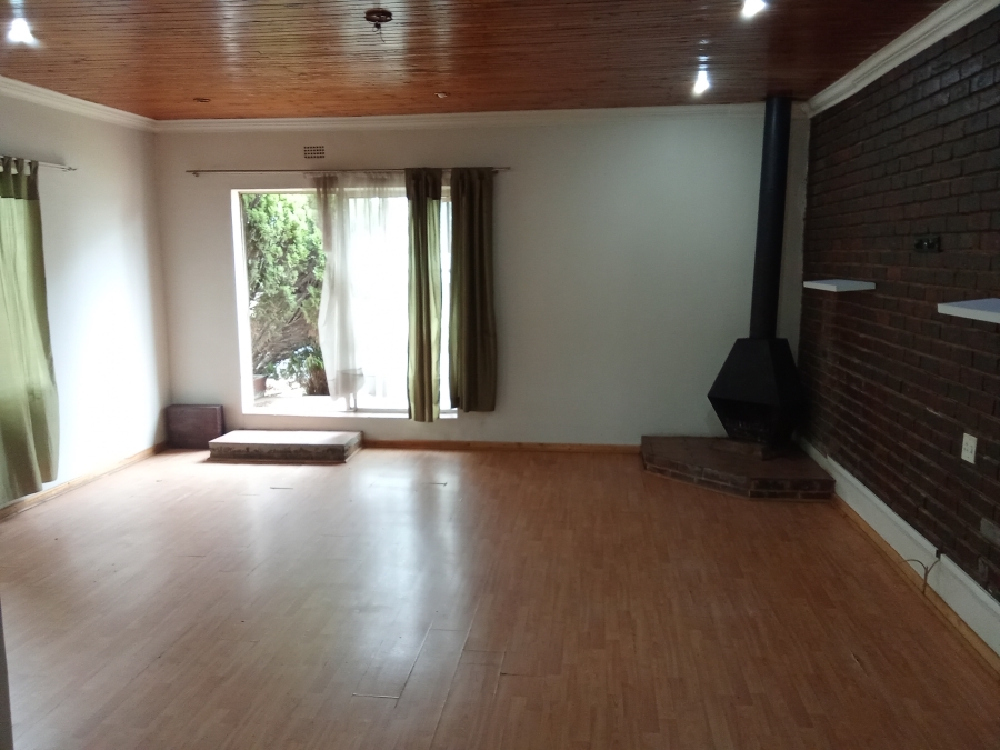 4 Bedroom Property for Sale in Witpoortjie Gauteng