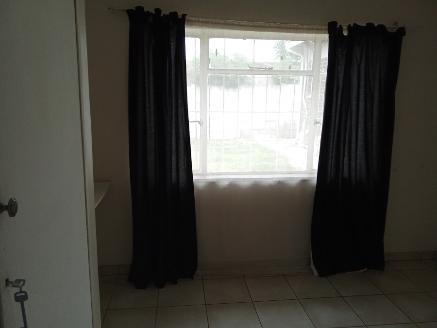 4 Bedroom Property for Sale in Witpoortjie Gauteng