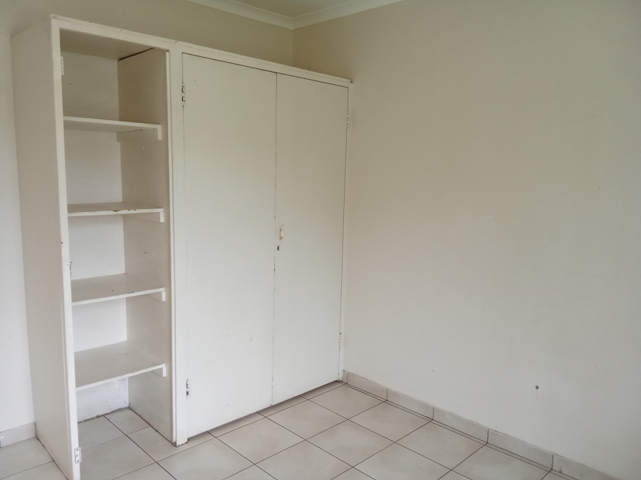 4 Bedroom Property for Sale in Witpoortjie Gauteng