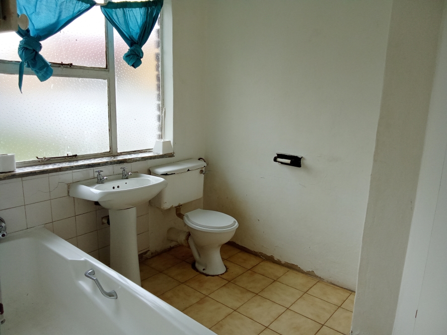 4 Bedroom Property for Sale in Witpoortjie Gauteng