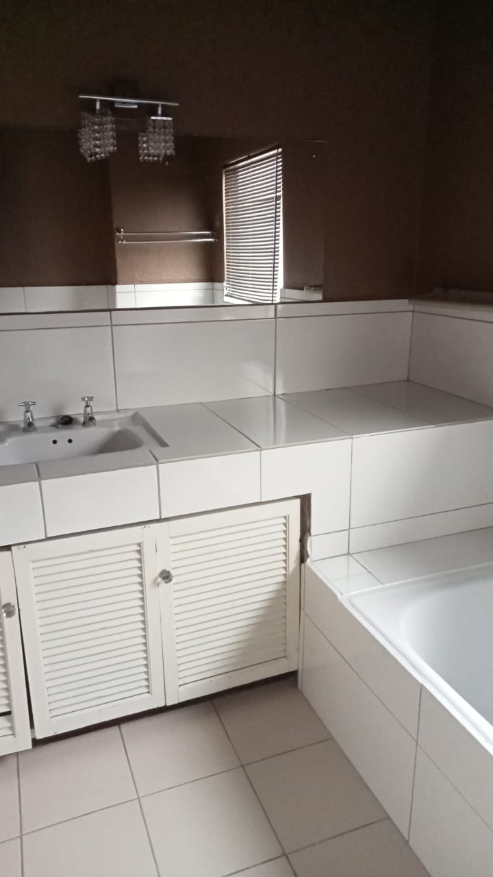 3 Bedroom Property for Sale in Weltevreden Park Gauteng