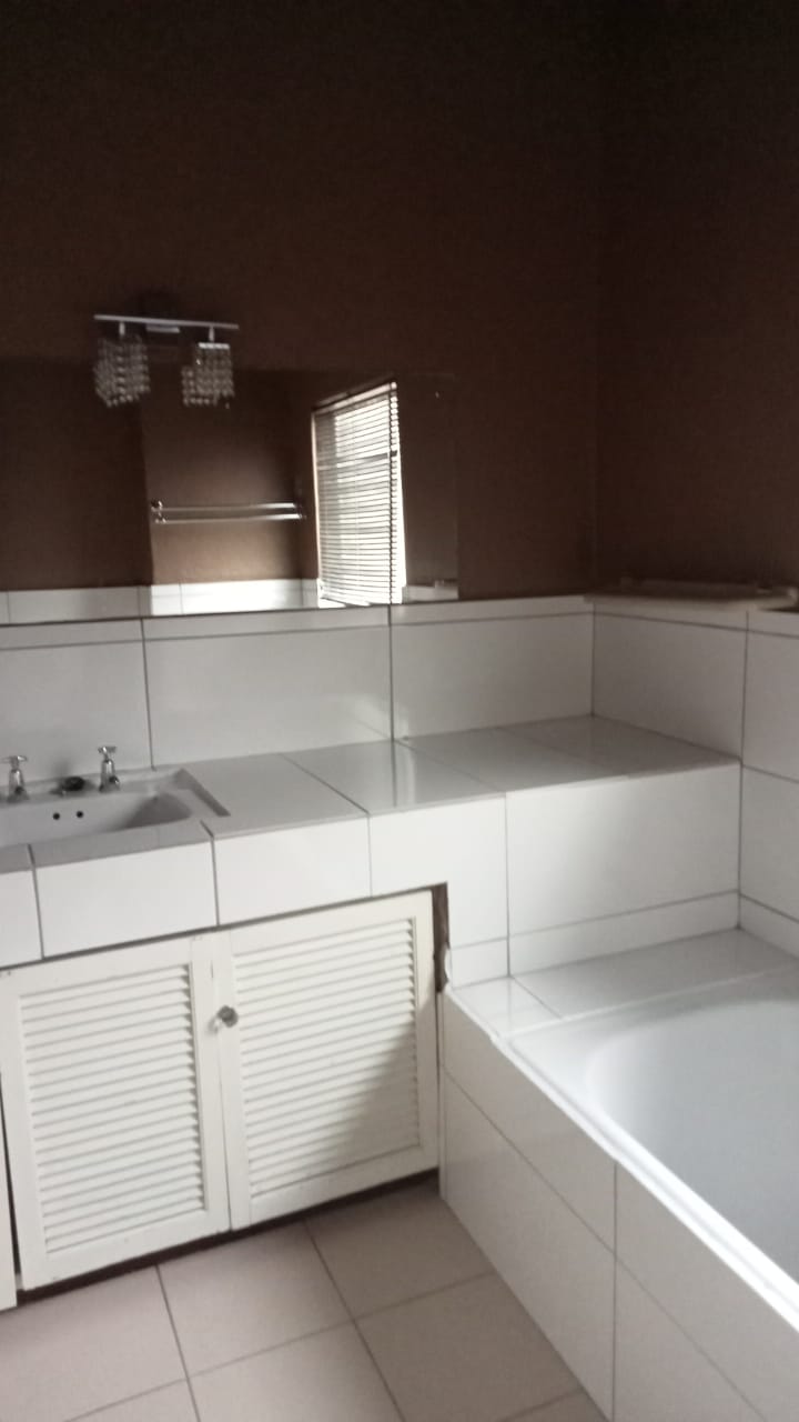 3 Bedroom Property for Sale in Weltevreden Park Gauteng