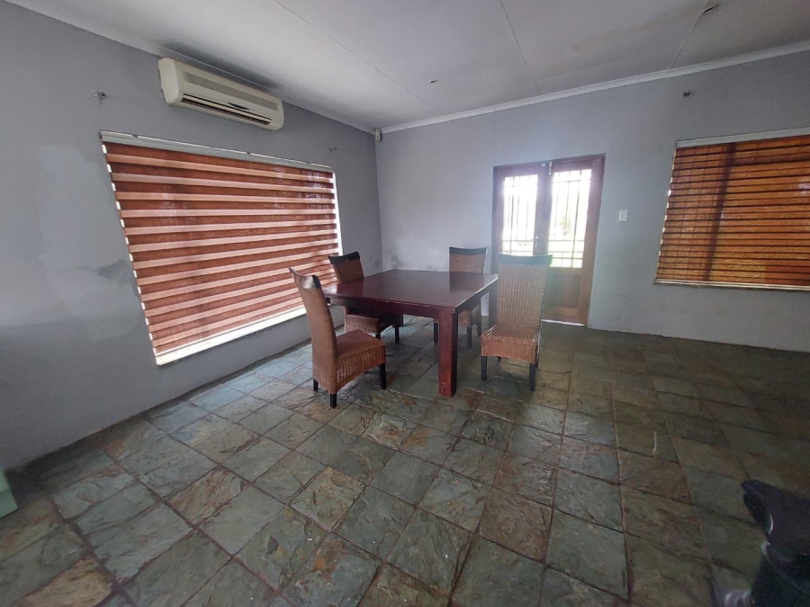 4 Bedroom Property for Sale in Middelvlei A H Gauteng