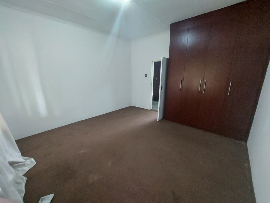 4 Bedroom Property for Sale in Middelvlei A H Gauteng