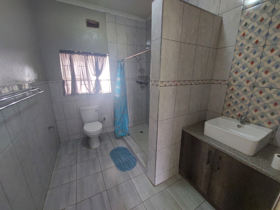 4 Bedroom Property for Sale in Middelvlei A H Gauteng