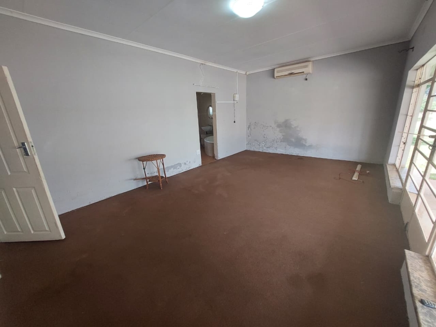 4 Bedroom Property for Sale in Middelvlei A H Gauteng
