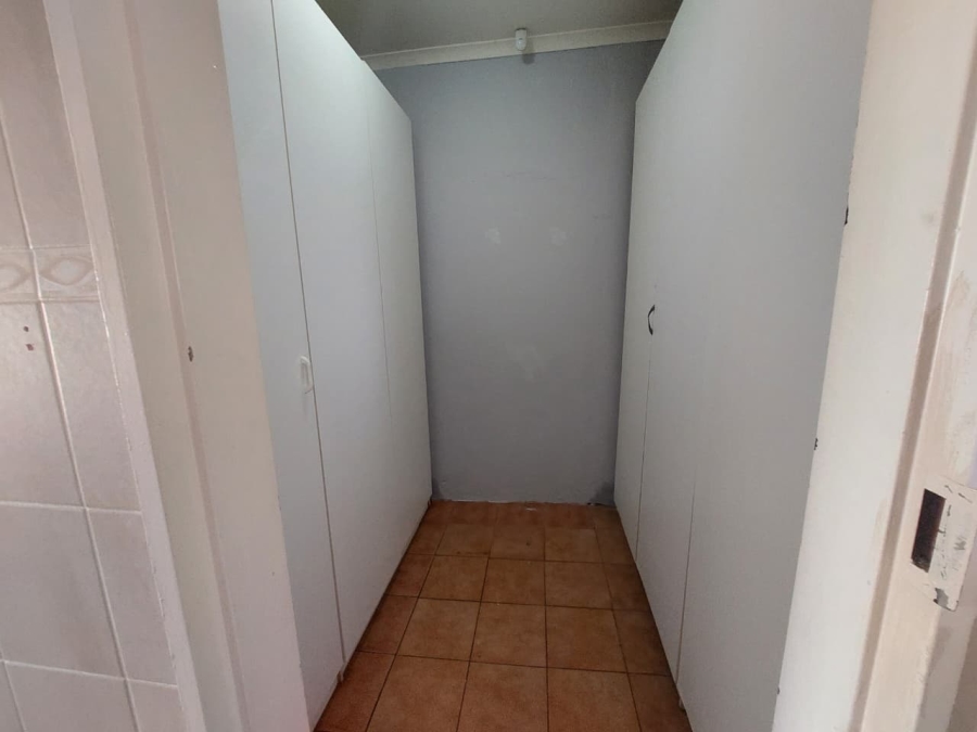 4 Bedroom Property for Sale in Middelvlei A H Gauteng