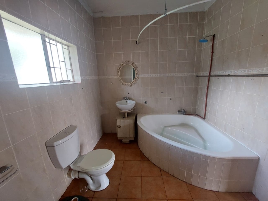 4 Bedroom Property for Sale in Middelvlei A H Gauteng