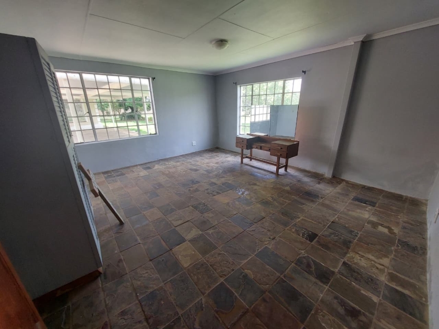 4 Bedroom Property for Sale in Middelvlei A H Gauteng