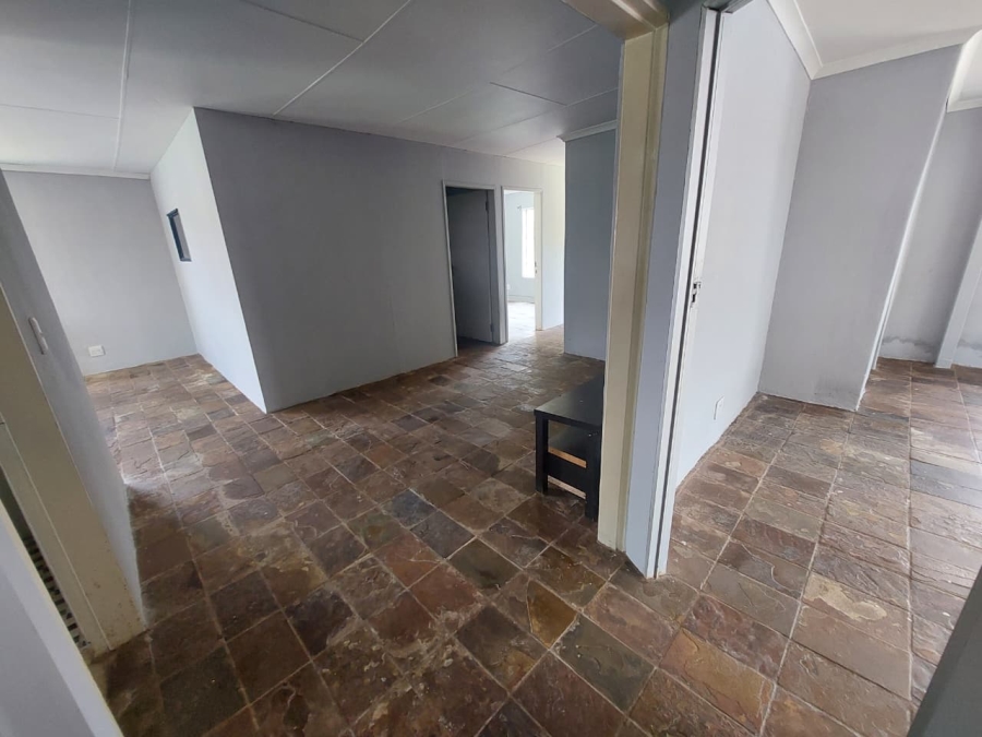 4 Bedroom Property for Sale in Middelvlei A H Gauteng