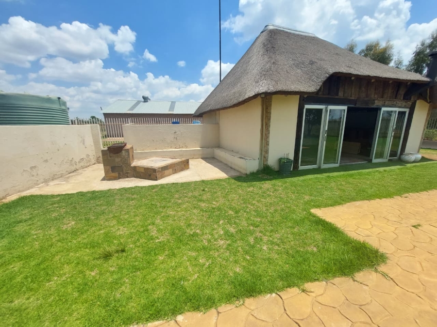 4 Bedroom Property for Sale in Middelvlei A H Gauteng