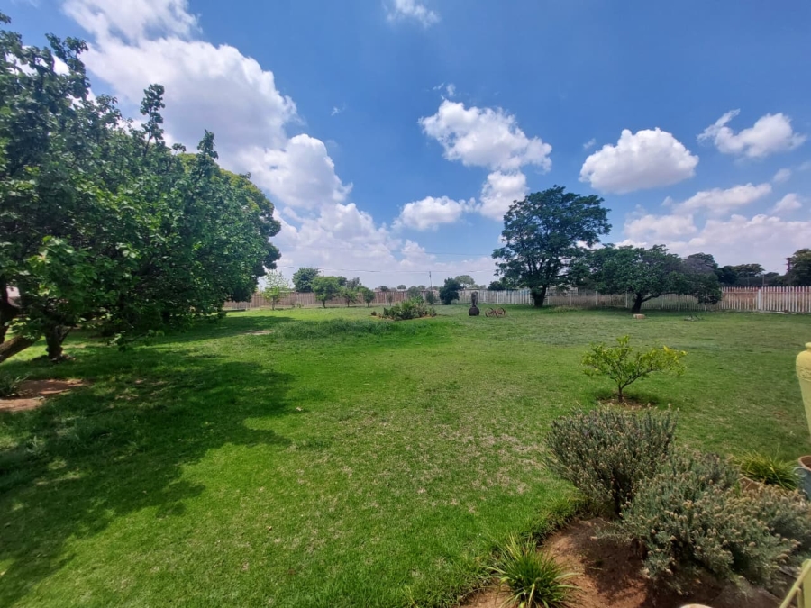 4 Bedroom Property for Sale in Middelvlei A H Gauteng