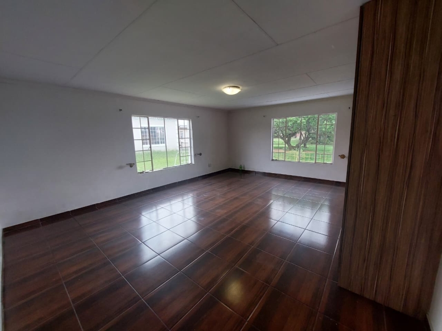 4 Bedroom Property for Sale in Middelvlei A H Gauteng