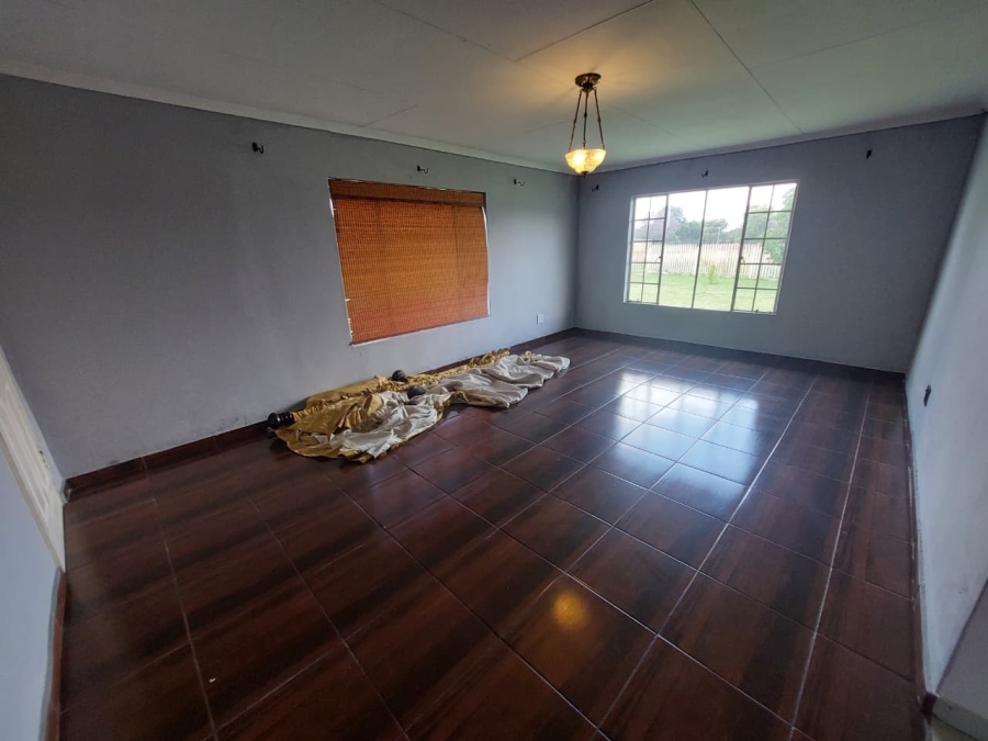 4 Bedroom Property for Sale in Middelvlei A H Gauteng