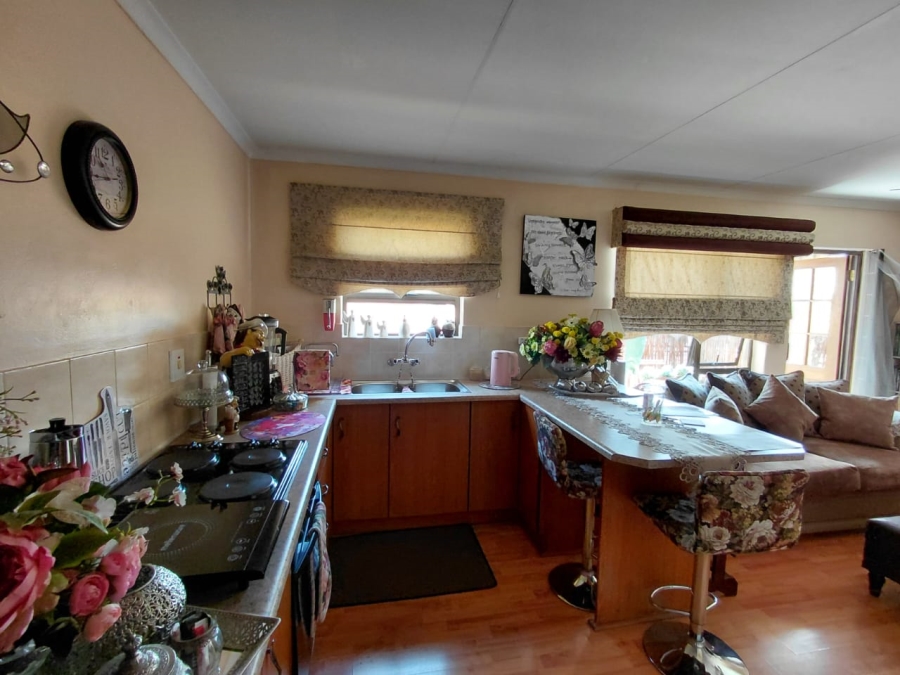 2 Bedroom Property for Sale in Randpoort Gauteng