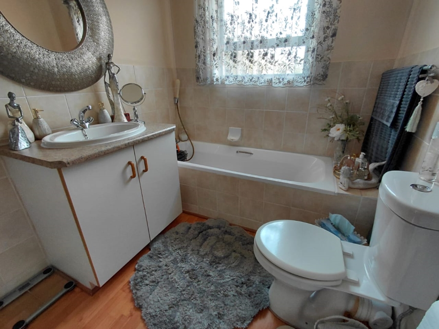 2 Bedroom Property for Sale in Randpoort Gauteng