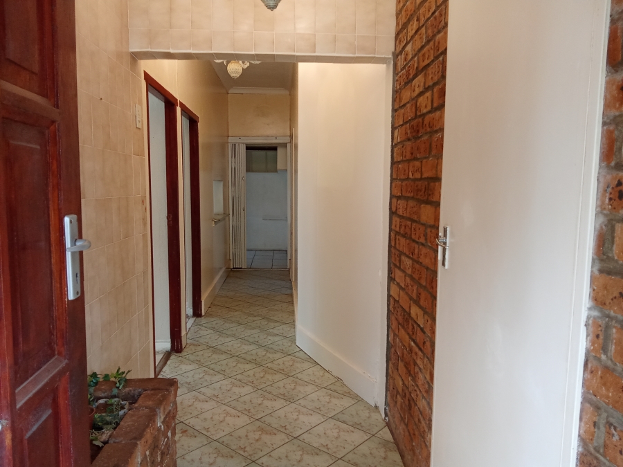 4 Bedroom Property for Sale in Witpoortjie Gauteng