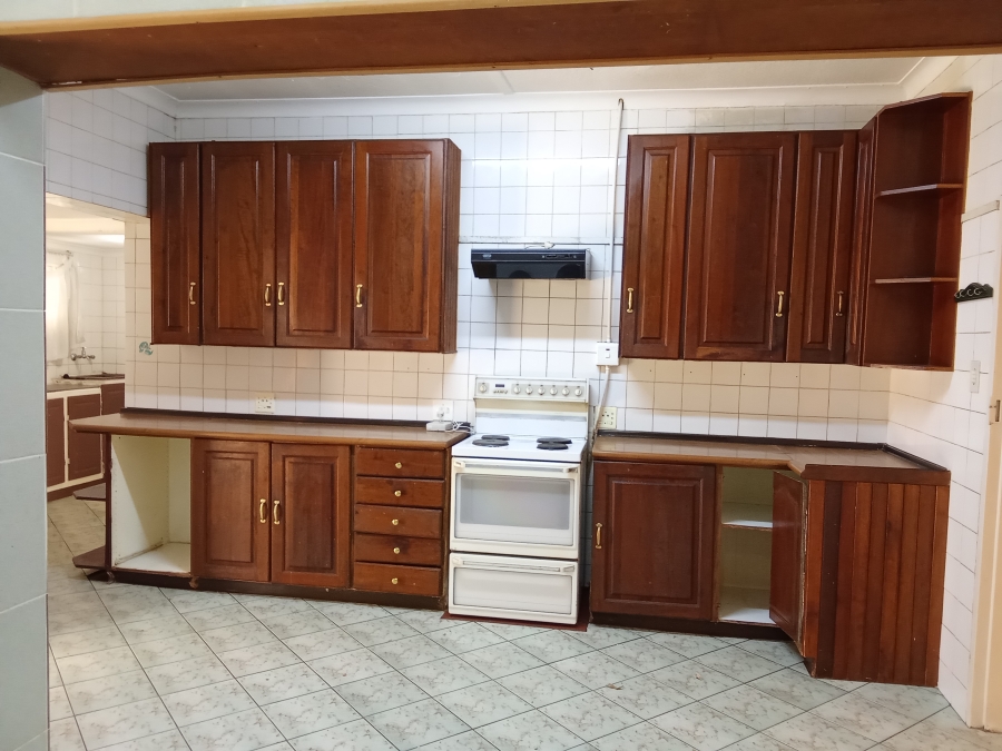 4 Bedroom Property for Sale in Witpoortjie Gauteng