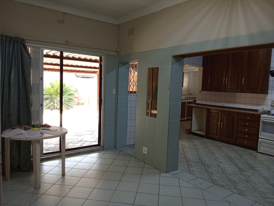 4 Bedroom Property for Sale in Witpoortjie Gauteng