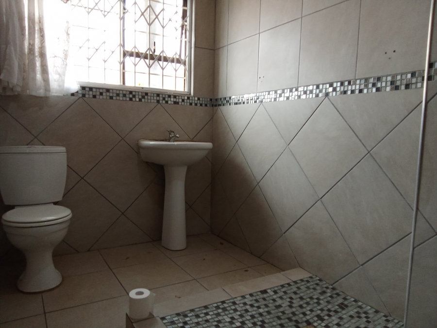 4 Bedroom Property for Sale in Witpoortjie Gauteng