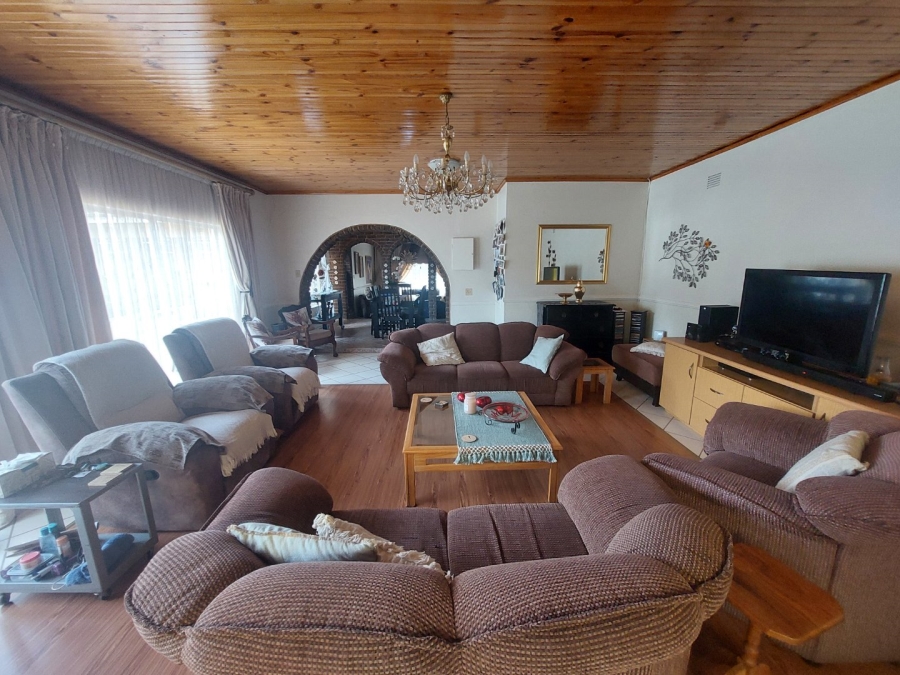 3 Bedroom Property for Sale in Helikonpark Gauteng