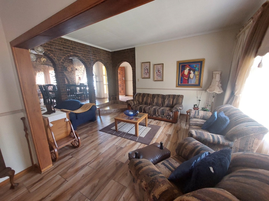 3 Bedroom Property for Sale in Helikonpark Gauteng